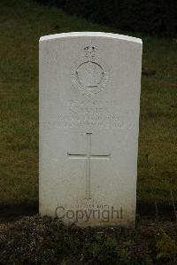 Ancre British Cemetery Beaumont-Hamel - James, Sidney