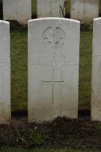 Ancre British Cemetery Beaumont-Hamel - Jones, J W