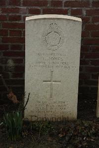 Ancre British Cemetery Beaumont-Hamel - Jones, T