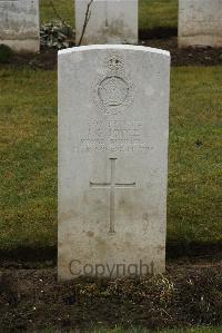 Ancre British Cemetery Beaumont-Hamel - Joyce, J G