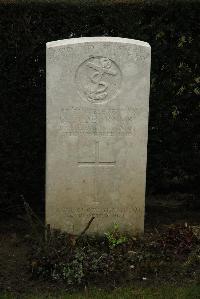 Ancre British Cemetery Beaumont-Hamel - Jude, G