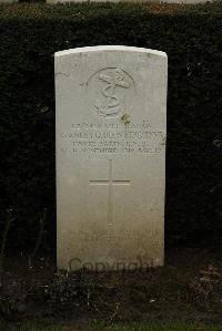 Ancre British Cemetery Beaumont-Hamel - King, Stanley Gordon