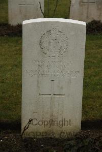 Ancre British Cemetery Beaumont-Hamel - Lumby, Norman