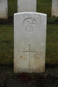 Ancre British Cemetery Beaumont-Hamel - Lyth, J