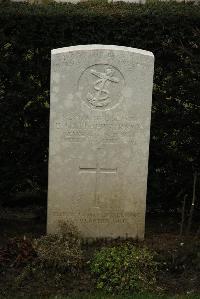 Ancre British Cemetery Beaumont-Hamel - Matthews, E