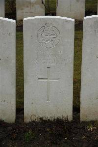 Ancre British Cemetery Beaumont-Hamel - Maylin, H