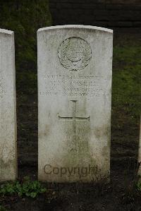 Ancre British Cemetery Beaumont-Hamel - McCaskill, Murdo