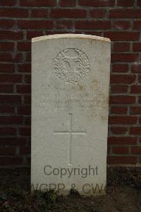 Ancre British Cemetery Beaumont-Hamel - McCrindle, J