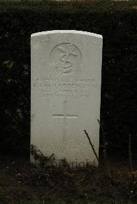 Ancre British Cemetery Beaumont-Hamel - McCudden, R J