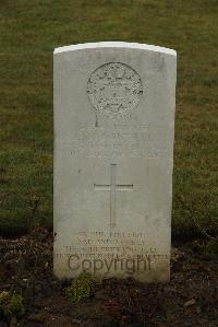 Ancre British Cemetery Beaumont-Hamel - McDonnell, J