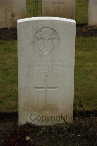 Ancre British Cemetery Beaumont-Hamel - McMullan, W J