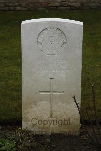 Ancre British Cemetery Beaumont-Hamel - Murray, W