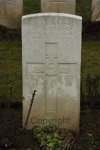 Ancre British Cemetery Beaumont-Hamel - Nicholson, R H