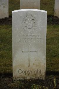 Ancre British Cemetery Beaumont-Hamel - Parsons, A W