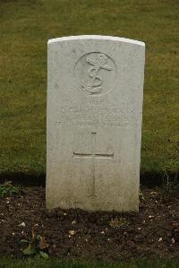 Ancre British Cemetery Beaumont-Hamel - Paterson, J B