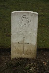 Ancre British Cemetery Beaumont-Hamel - Powell, F W