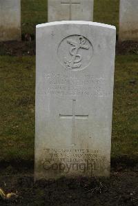 Ancre British Cemetery Beaumont-Hamel - Rayne, R