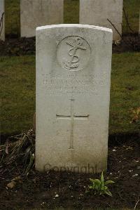 Ancre British Cemetery Beaumont-Hamel - Robson, H B