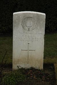 Ancre British Cemetery Beaumont-Hamel - Roud, E T