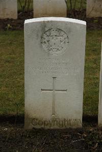 Ancre British Cemetery Beaumont-Hamel - Rutter, John William