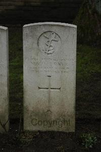 Ancre British Cemetery Beaumont-Hamel - Scott, M