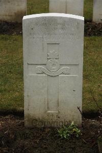 Ancre British Cemetery Beaumont-Hamel - Shaw, J F