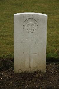 Ancre British Cemetery Beaumont-Hamel - Simpson, Andrew