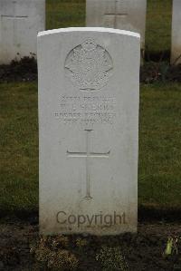 Ancre British Cemetery Beaumont-Hamel - Skerry, W E