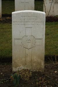 Ancre British Cemetery Beaumont-Hamel - Smith, G E