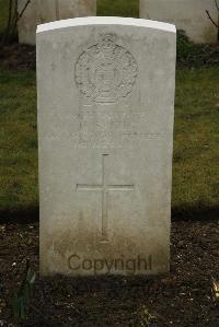 Ancre British Cemetery Beaumont-Hamel - Smith, H