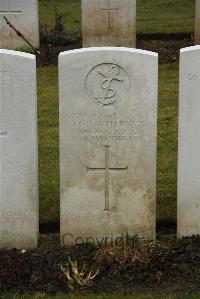 Ancre British Cemetery Beaumont-Hamel - Smith, J G