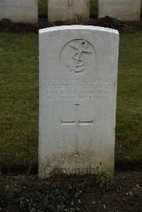 Ancre British Cemetery Beaumont-Hamel - Stewart, J