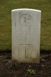 Ancre British Cemetery Beaumont-Hamel - Strachan, R