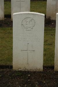 Ancre British Cemetery Beaumont-Hamel - Tautze, C E