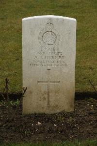 Ancre British Cemetery Beaumont-Hamel - Tickner, A J