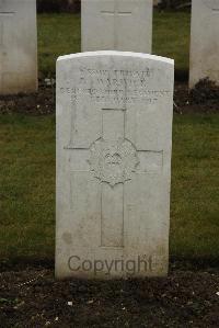 Ancre British Cemetery Beaumont-Hamel - Warwick, B