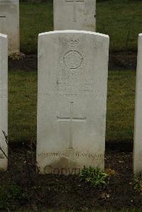 Ancre British Cemetery Beaumont-Hamel - Watney, Daniel Edward