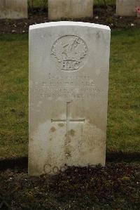 Ancre British Cemetery Beaumont-Hamel - Wedlake, E R