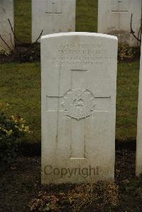 Ancre British Cemetery Beaumont-Hamel - Welch, W J