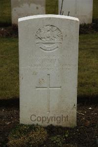 Ancre British Cemetery Beaumont-Hamel - White, W