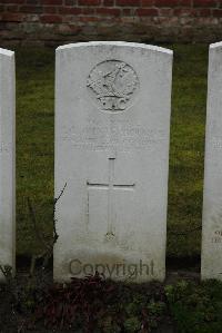 Ancre British Cemetery Beaumont-Hamel - Winterbourne, P G