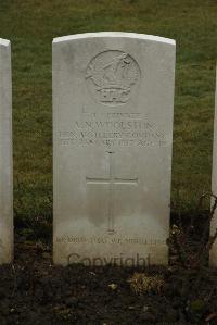 Ancre British Cemetery Beaumont-Hamel - Woolston, Alfred Norton