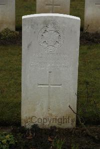 Ancre British Cemetery Beaumont-Hamel - Wright, J T