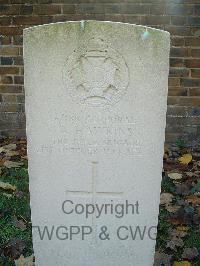 Sheerness (Isle-Of-Sheppey) Cemetery - Hawkins, Arthur