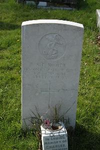 Sheerness (Isle-Of-Sheppey) Cemetery - Hooper, A E