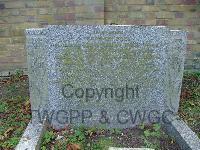 Sheerness (Isle-Of-Sheppey) Cemetery - Lennard, Douglas William