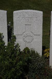 Terlincthun British Cemetery  Wimille - Carlyle, Walter Ernest