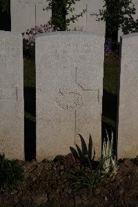 Terlincthun British Cemetery  Wimille - McPhail, Leonard Thomas