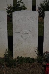 Terlincthun British Cemetery  Wimille - Simmons, George Henry