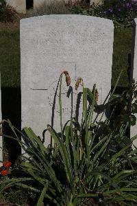 Terlincthun British Cemetery  Wimille - Stone, Leonard